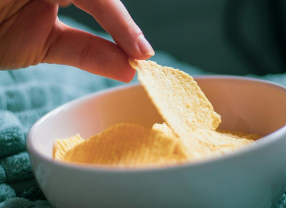 THE global organic crisps market will see an annual growth rate of 5.87% between now and 2028, according to forecasts by market research company TechNavio.