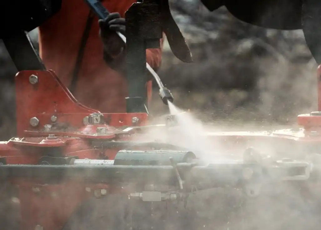 Jet training free to growers